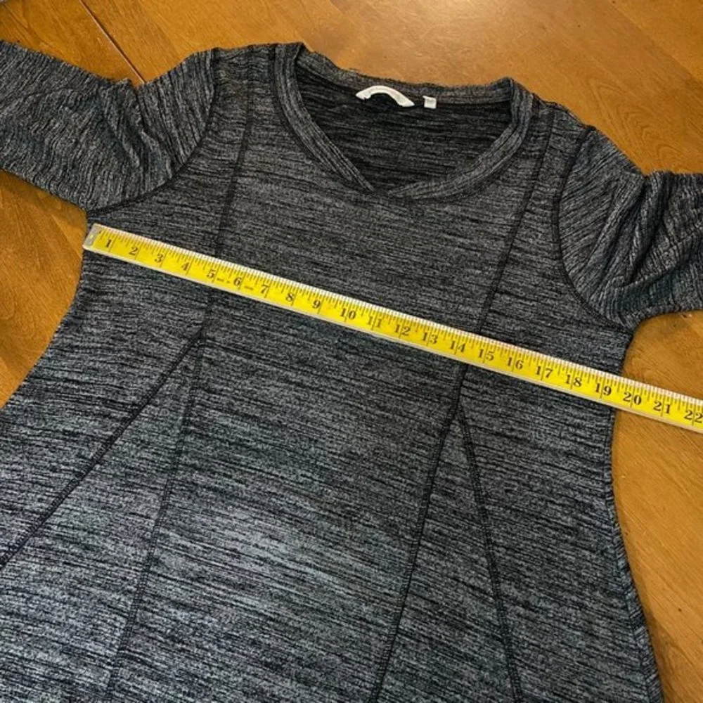 Soft‎ Surroundings Women's Gray Burnout Scoop Neck Stretch Long Sleeve Blouse M
